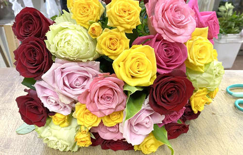 バラの色が鮮やか（5色）